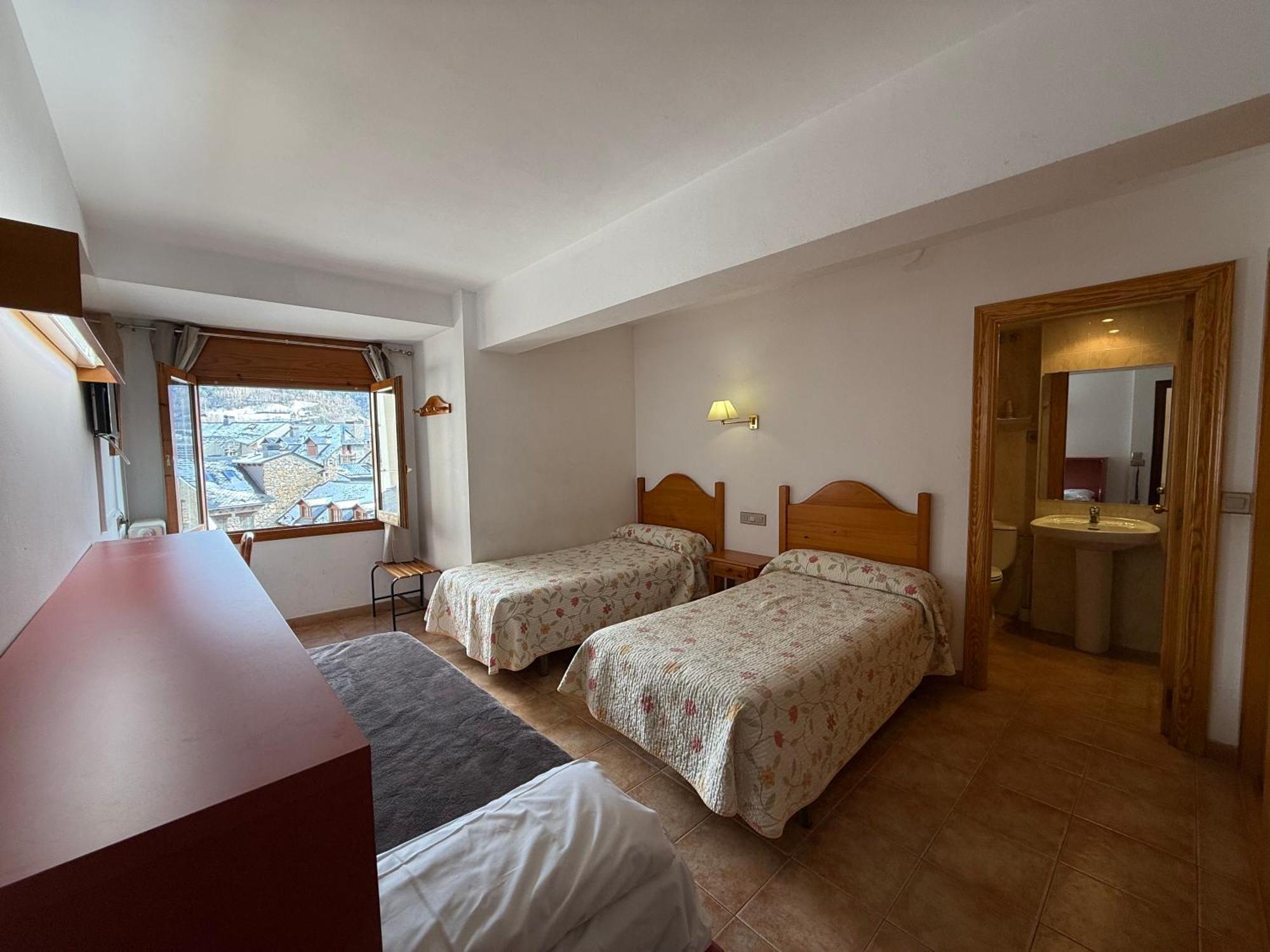 El Pilar Hotel Benasque Exterior photo